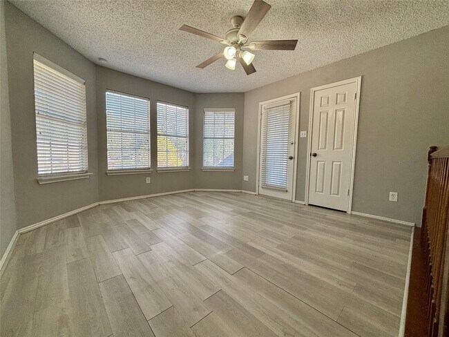 Building Photo - 23 Rockfern Rd