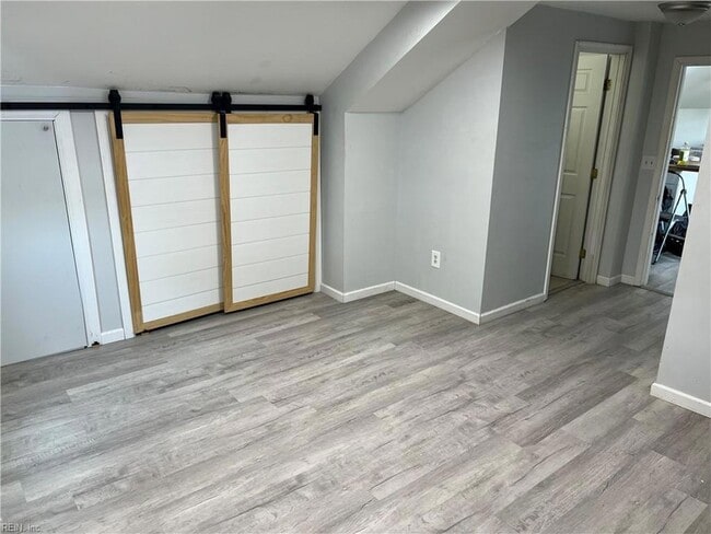 Building Photo - 360 Staten St