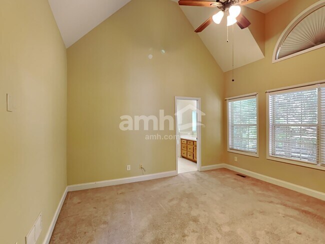 Building Photo - 103 Oakwind Pky