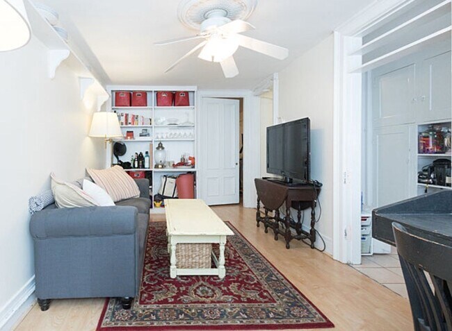 Building Photo - 94 W Cedar St