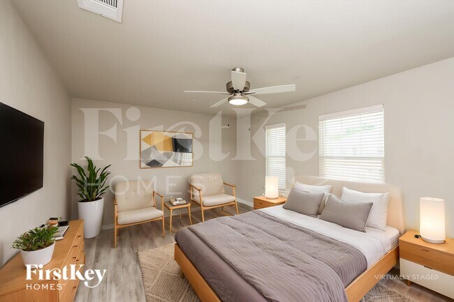 Building Photo - 622 Ava Trl