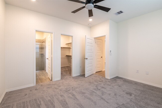 Building Photo - 25012 Armagh Rd