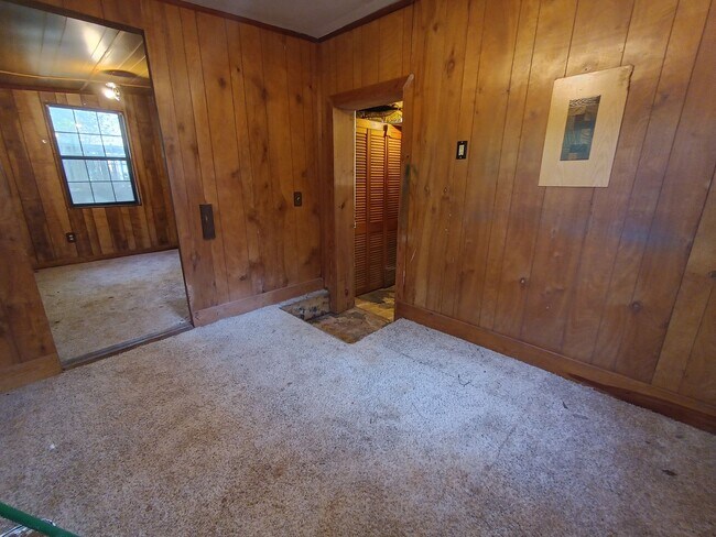 Building Photo - Half off first month rent move in special