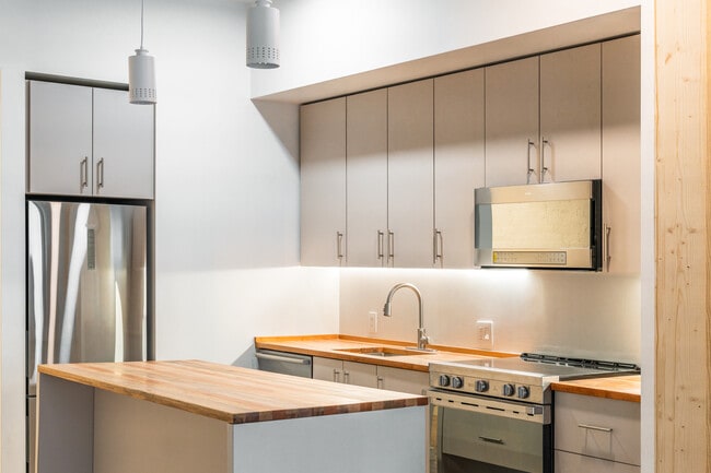 Building Photo - Acme Timber Lofts