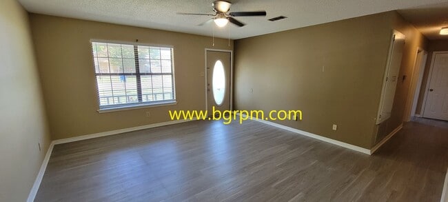 Building Photo - 3 BD. 2 BA. home in Cabot.