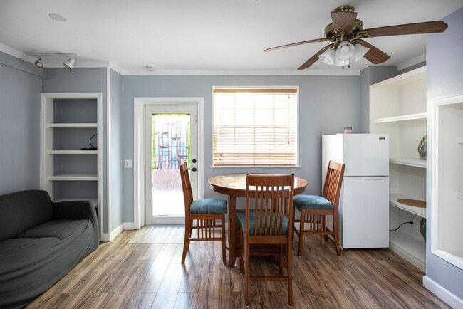 Building Photo - Private 1 bedroom with Bathroom and a Shar...