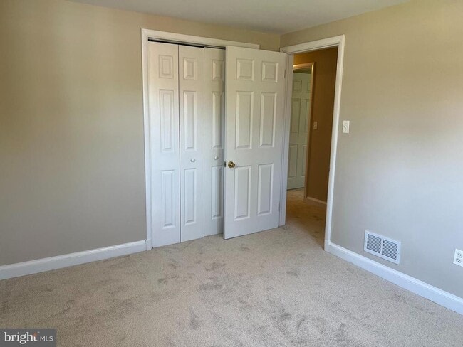 Building Photo - 4616 Willow Run Dr