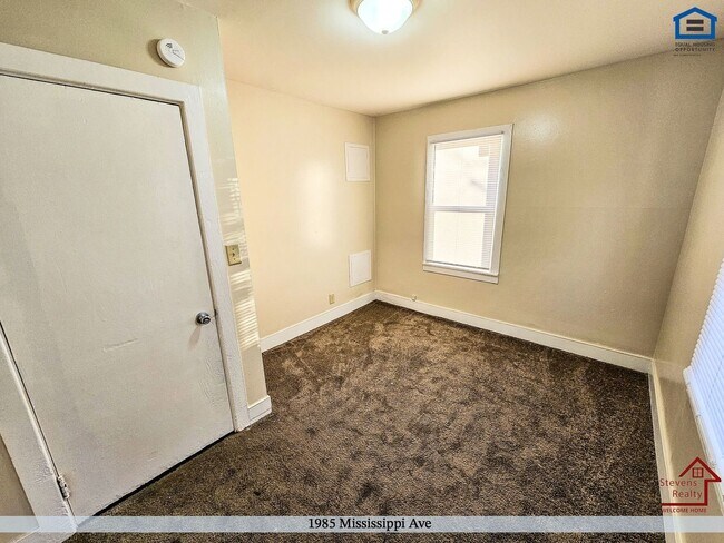 Building Photo - 1985 Mississippi Ave