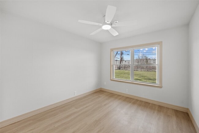Building Photo - 4022 Marlborough Dr