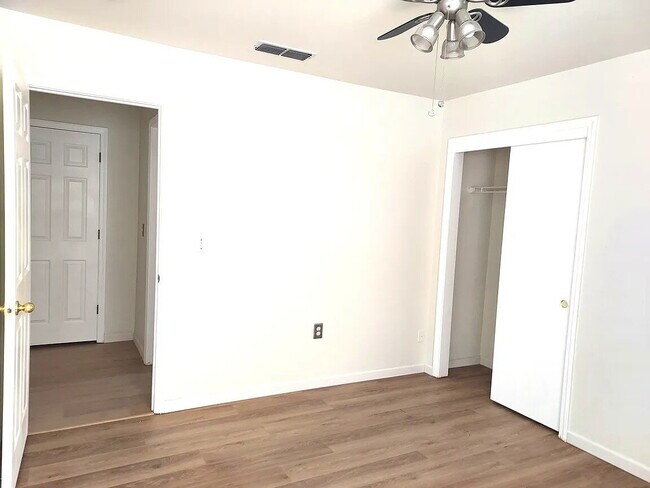 Building Photo - The 3-Bd , 2-Bth home is freshly renovated with new paint