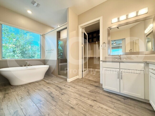 Building Photo - 20911 E Watford Dr