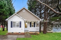 Building Photo - 1648 Thompson Dr