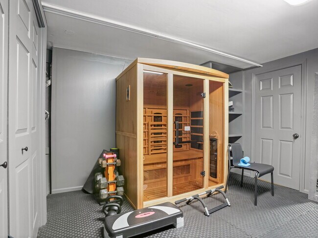 Building Photo - 10 Tupelo Rd