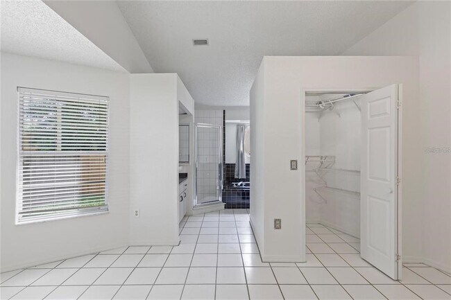 Building Photo - 5116 Plantation Dr