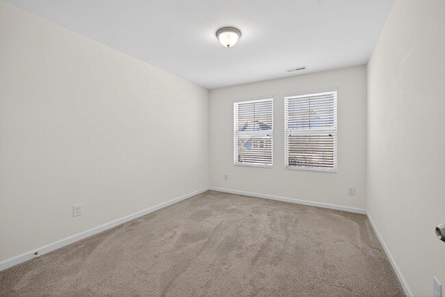 Building Photo - 3625 Tule Spring St