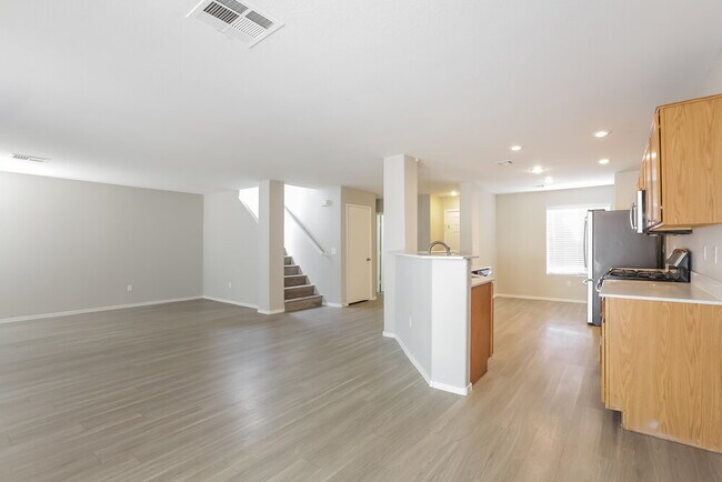 Building Photo - 996 Pleasant Run Ct