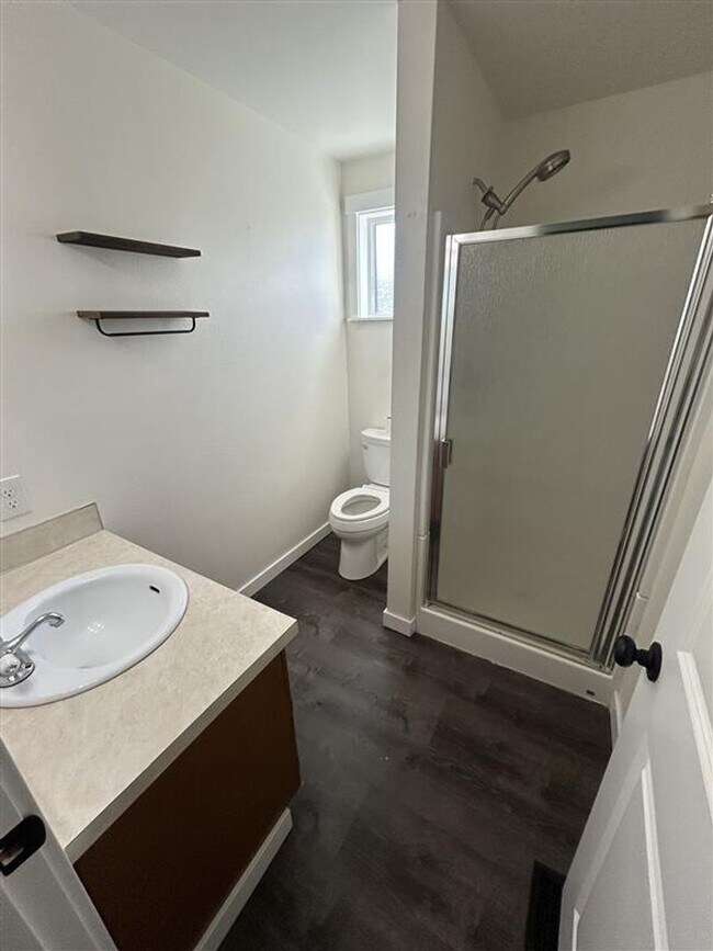 Building Photo - Three Bedroom House for Rent in Everson with fenced backyard and garage