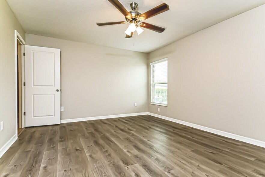 Building Photo - 7204 Ozello Trail Ave