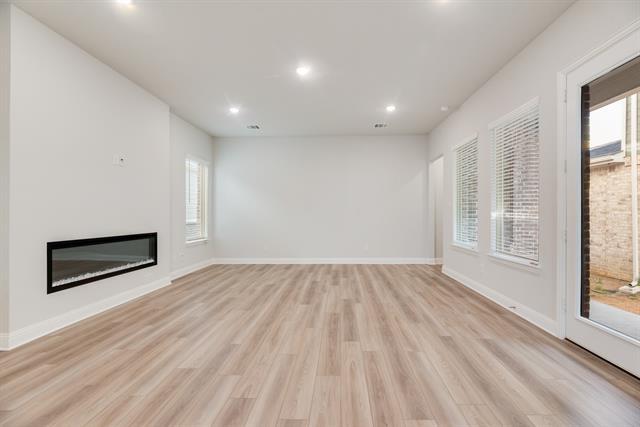 Building Photo - 7009 Sunset Blvd