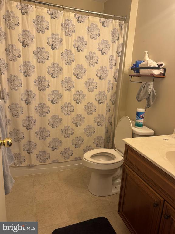 Building Photo - 43 S Poplar St