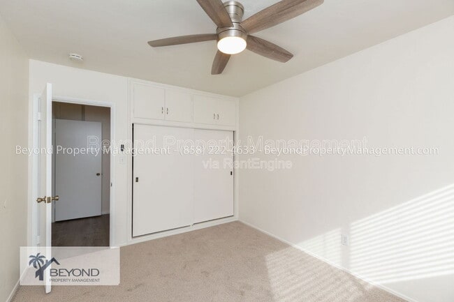 Building Photo - 4437.5 Menlo Ave