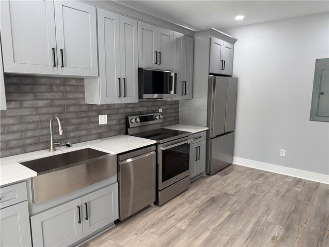 Building Photo - 473 Red Rider Rd