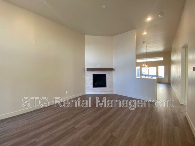 Building Photo - 939 S 25 W