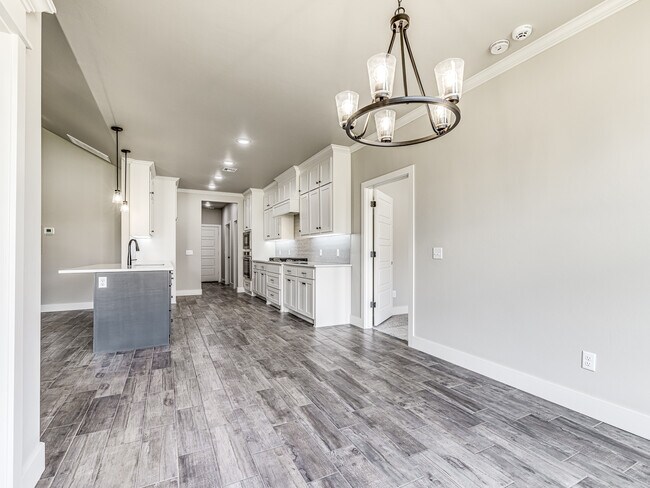 Building Photo - 14517 Chambord Dr