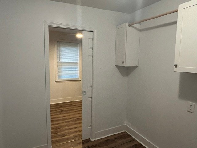 Building Photo - 522 Meritta Ave