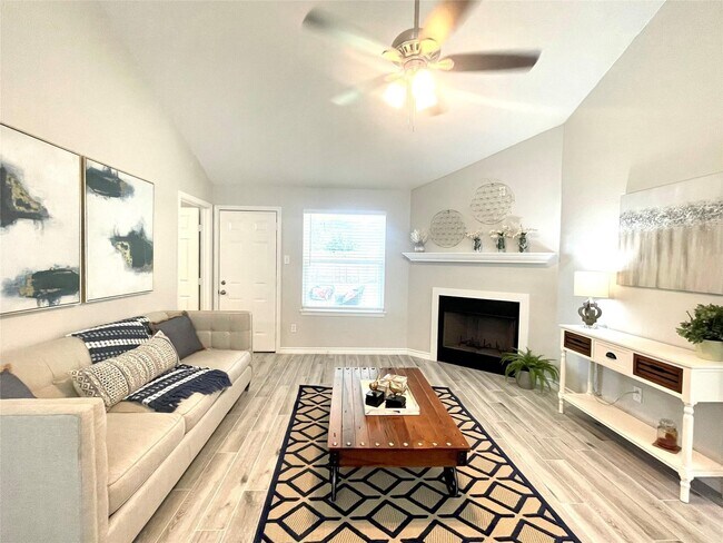 Building Photo - 18635 Andalusian Dr