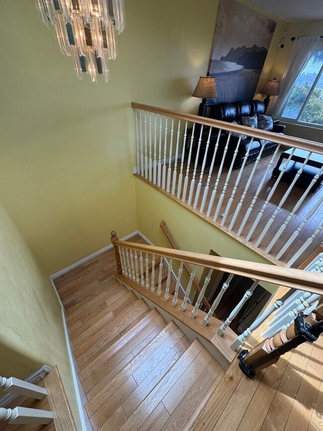 Building Photo - 3BD/2BA HOME w/ attached garage near USD/C...