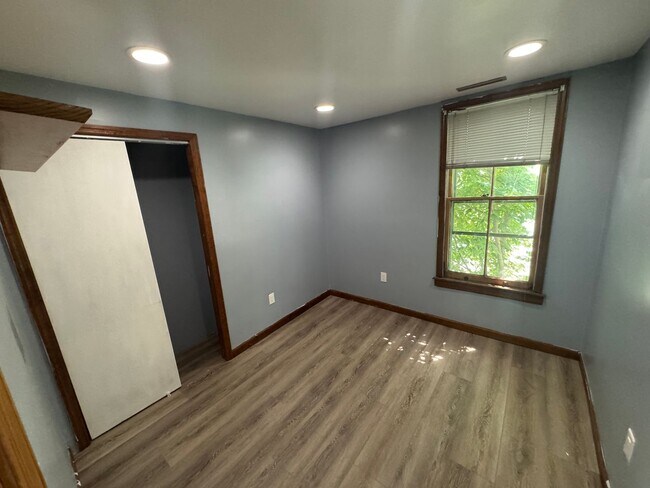 Building Photo - 286 2nd Ave