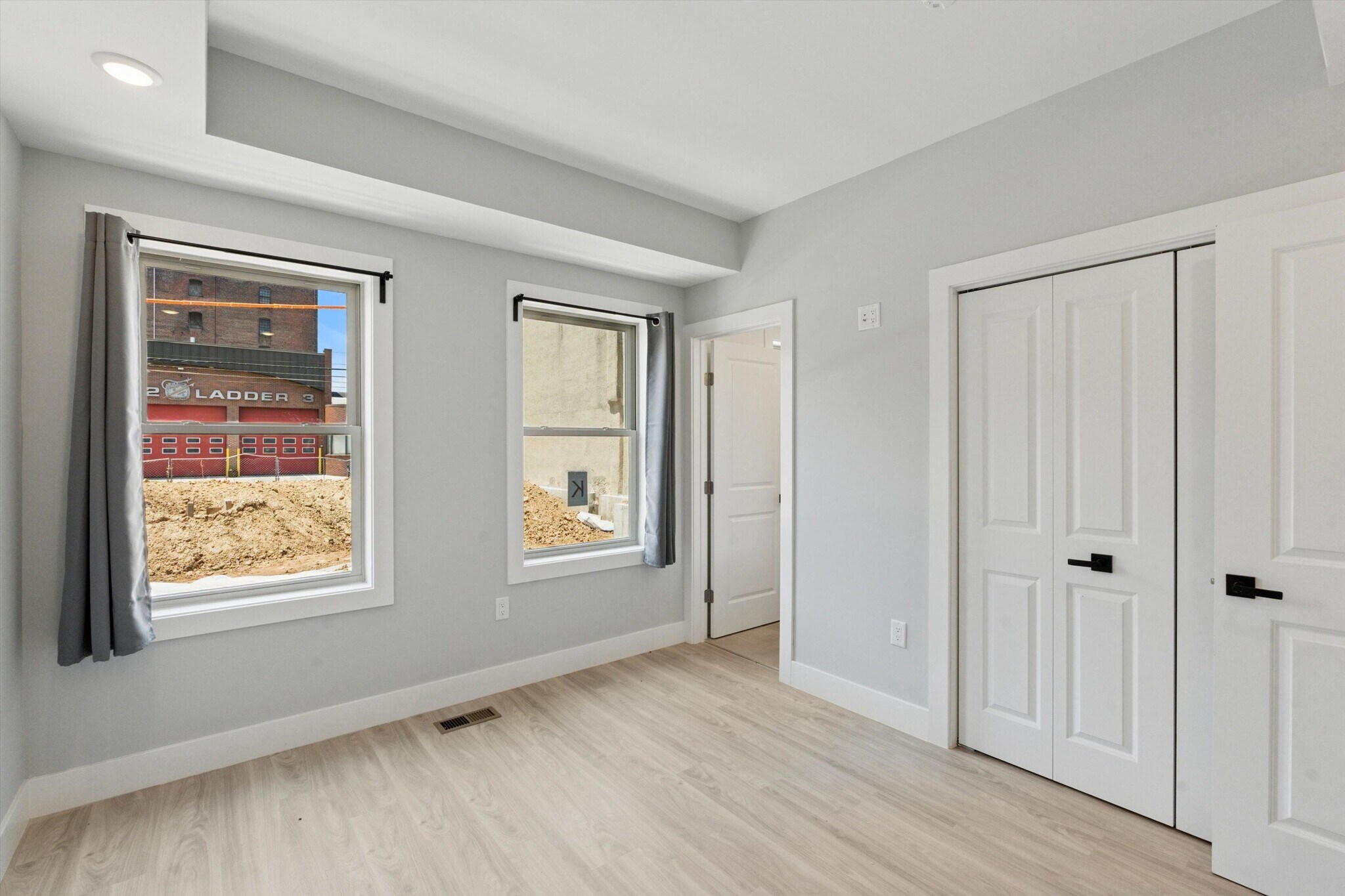 Building Photo - 2401 N 2nd St