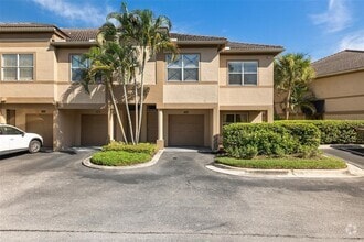 Building Photo - 910 Normandy Trace Rd