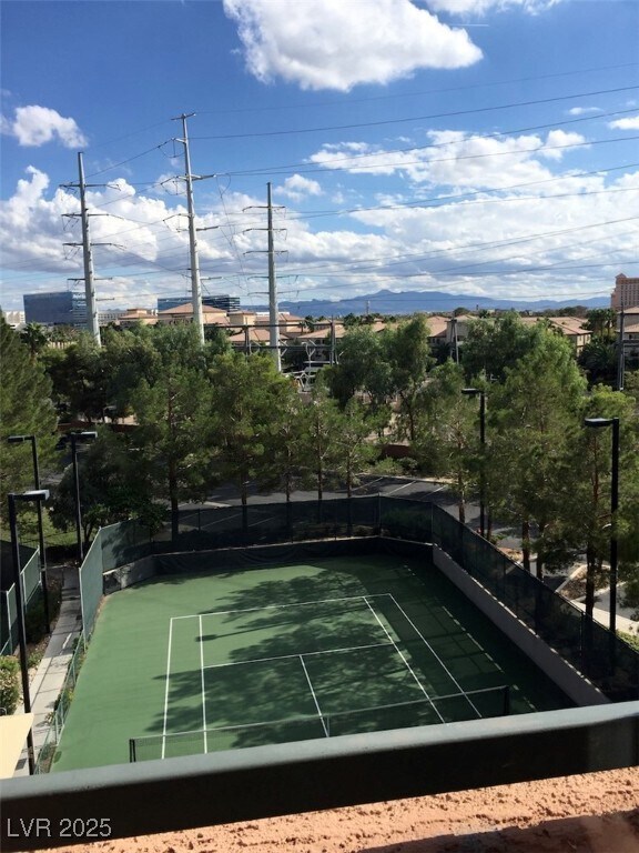 Building Photo - 210 E Flamingo Rd