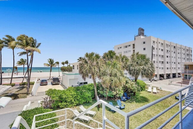 Building Photo - 810 S Surf Rd