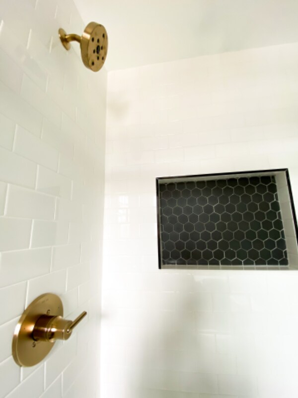 Building Photo - 185 Broadway