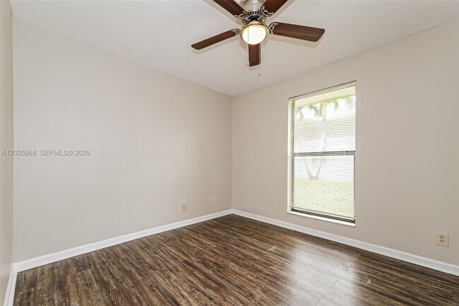Building Photo - 12351 Gingerwood Ln