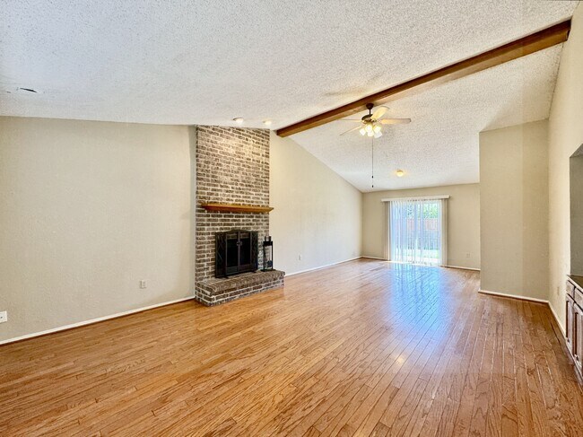 Building Photo - 6300 Westlane