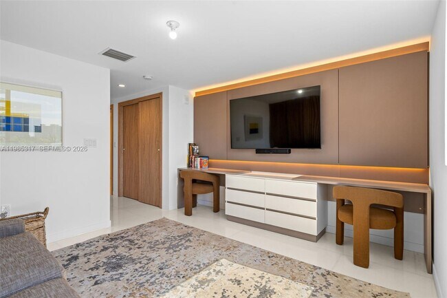 Building Photo - 1135 103rd St