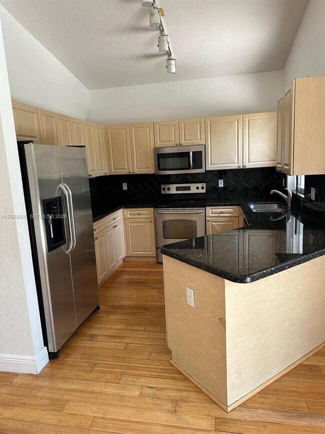 Building Photo - 11090 Baybreeze Way