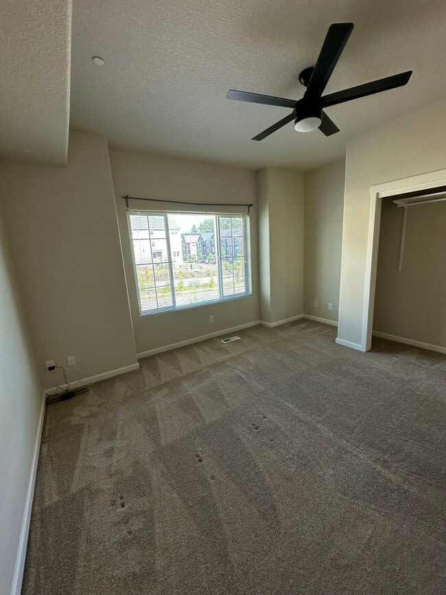 Building Photo - 13250 SW Aubergine Ter