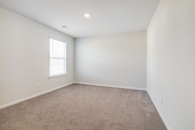 Building Photo - Spacious 5BR Home with Loft & Smart Features in Rincon