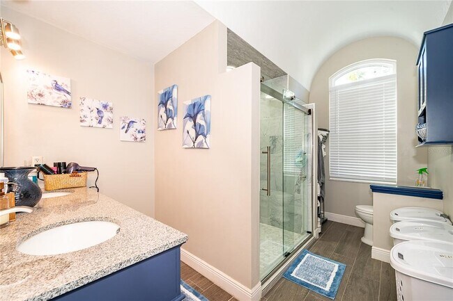 Building Photo - 702 Via Bianca Dr