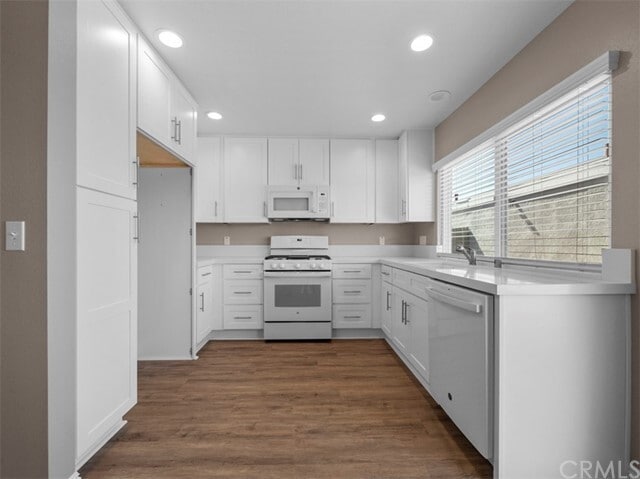 Building Photo - 12 Butterfield