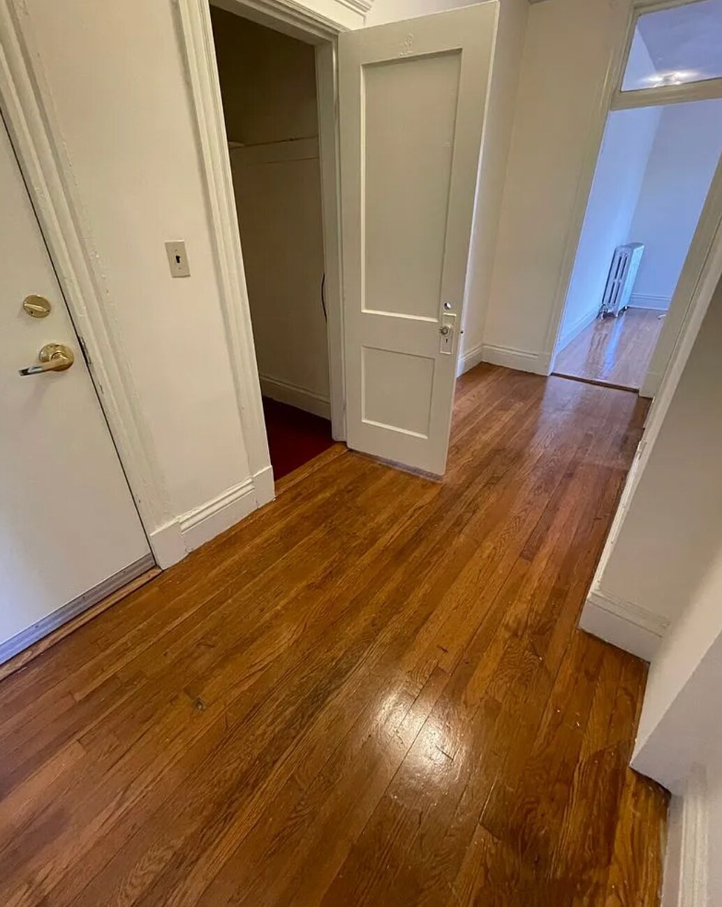 Building Photo - 102 Queensberry St