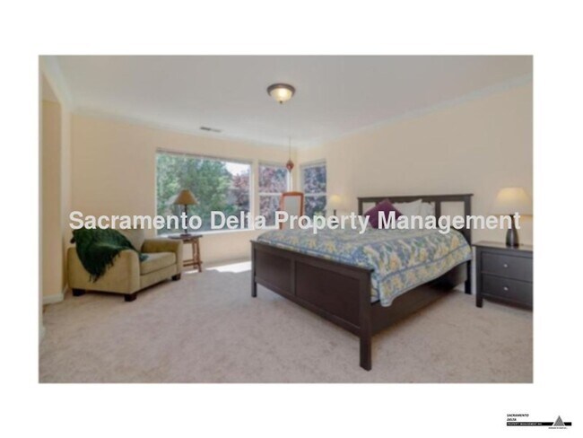 Building Photo - Gorgeous 4bed/3bath 2 story Home in Davis