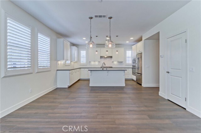 Building Photo - 5 Majeza Ct
