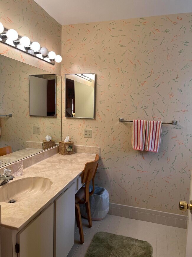 Building Photo - 10555 Garden Palm Ct