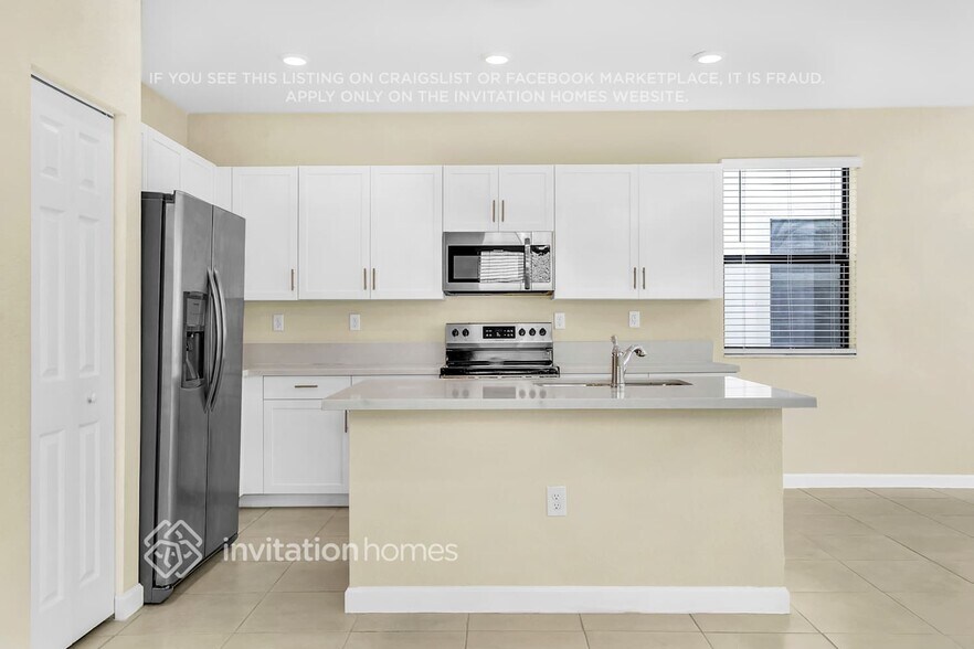 Building Photo - 3424 W 110th St